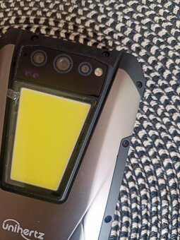 Unihertz tank 1 22000 mAh baterií - 3
