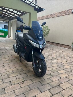 Aprilia sxr 50 - 3