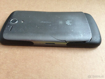 Starsi mobil smartfon Huawei Ascend G300 - 3