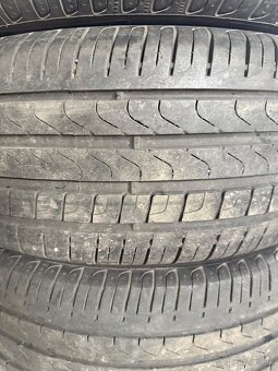 235/50 R19 - 3
