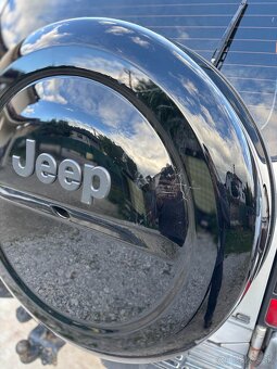 Kryt rezervy JEEP - 3