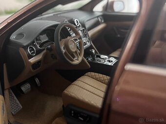 1:18 2016 BENTLEY Bentayga - Bronze Met. - Kyosho - 3