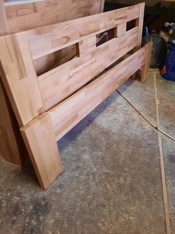 Postel z bukoveho dreva - 3