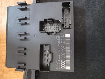 Riadiaca jednotka svetiel stieračov audi a4 b6 b7 - 3