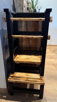 Predám učiacu vežu čierna - opálené drevo - 3