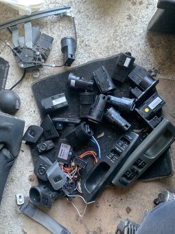 Náhradné diely škoda octavia - 3