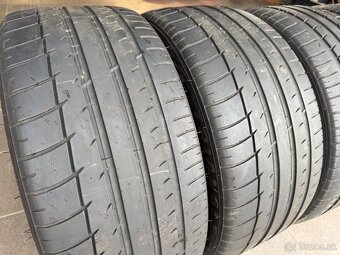 Letne 245/40 R18 - 3
