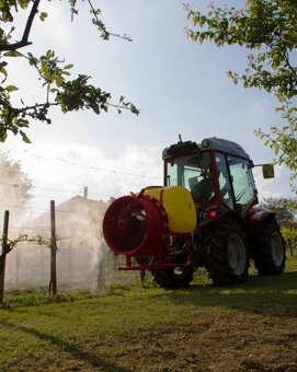 Nesený rosič AGP 220 litrů za traktor, malotraktor - 3