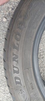 Predám pneumatiky Dunlop 215/55R16 - 3