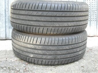 215/55 R17 - 3