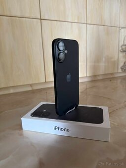 Predám Iphone 16 - 3