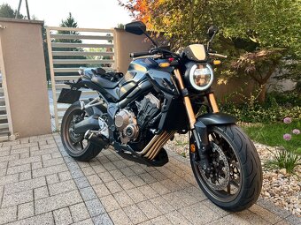 Honda CB650R Dominator GP - 3
