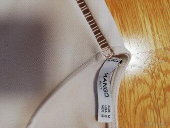 Šaty zn. Mango so zaujímavou aplikáciou - 3