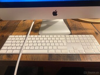 Apple iMac 21.5” (Late 2015) + M. Keyboard (num) + M. Mouse - 3