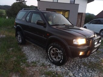 Opel frontera 2,2dti - 3