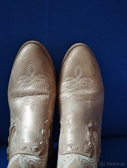 Zlaté westernové čižmy - 3