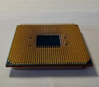 AMD Ryzen 5 2400G - 3