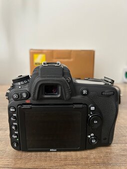 Nikon D750 - 3