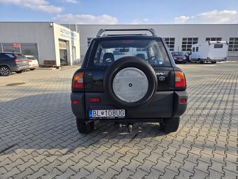 Toyota Rav4 2.0i - 3
