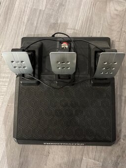 thrustmaster t300 predam tento volant - 3