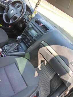 Škoda Octavia - 3