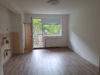 Na predaj 3 izbový byt 96 m2, 15 min. od Žiliny v Dlhom Poli - 3