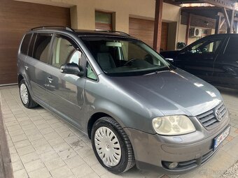 Volkswagen Touran 2.0 TDI Trendline - 3
