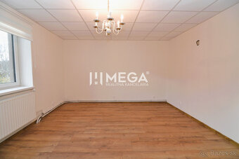 PREDAJ DOMU SO ZÁHRADOU V OBCI UBĽA - 3