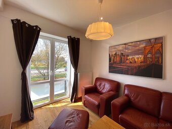 Veľký 4-izbový byt s wifi - 3