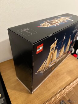 LEGO® Icons 10335 Loď Endurance - 3