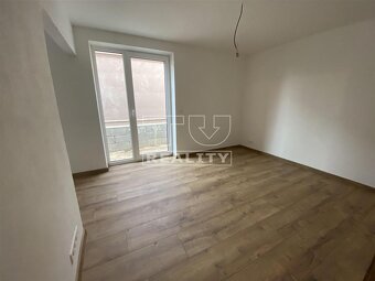 Moderný a priestraný 4-izbový dom (114 m2) na pozemku... - 3