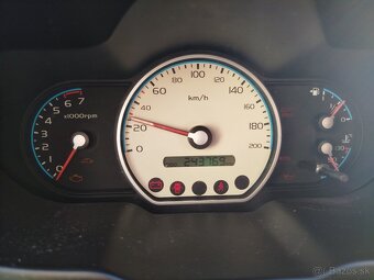 Hyundai i10 (r. v. 2008) - 3