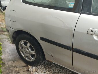 Mitsubishi Colt - 3