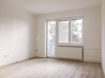 Príjemný 2i byt s balkónom na Štrkovci - 3
