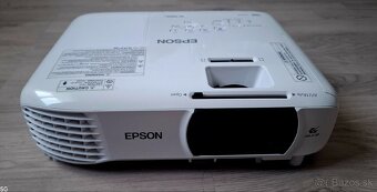 Predám projektor epson full hd - 3