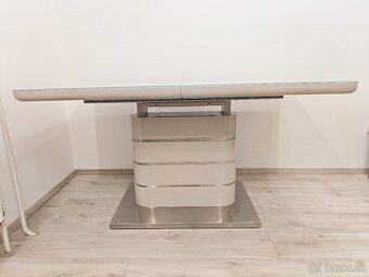 Jedálenský stôl - 3