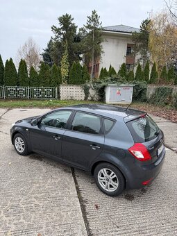 KIA Ceed 1.6 CRDi - 3