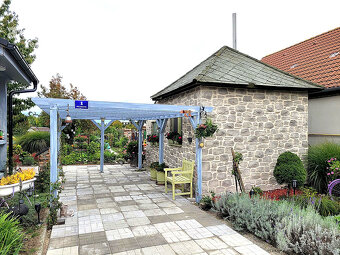 Zrekonštruovaný rodinný dom v tichom raji v Okoličnej na Ost - 3