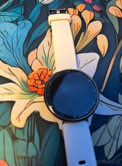 Garmin Venu 3s Gold - 3