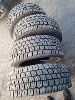 • 295/60 R22.5 Michelin X Multi / záberové MEGA tahač - 3