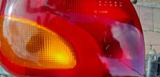 Zadné  svetlá Ford Fiesta, Mazda 121 - 3