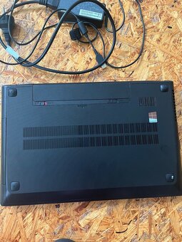Lenovo - 3