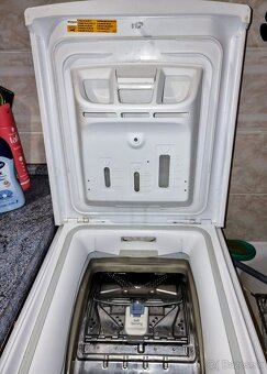 Whirpool zvrchu plnitelná práčka na 6kg - 3