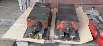velke strojne zveraky 250mm - 3