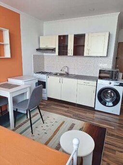 Garsónka s kompletným vybavením na prenájom – Sereď, 390 € - 3