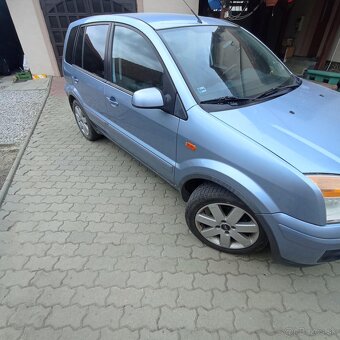 Ford fusion - 3