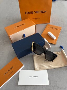 Louis Vuitton Moon Cat Eye Sunglasses Z1655W - 3