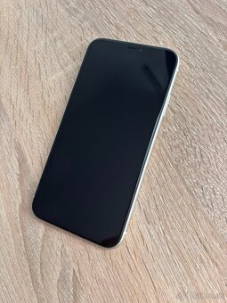 iPhone 11 - 128GB (Biely) - 3