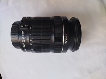 Canon EOS 1100D a Objektív EF-S 18-135mm - znížená cena - 3