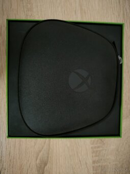 Xbox Elite Series 2 - Microsoft ovládač - 3
